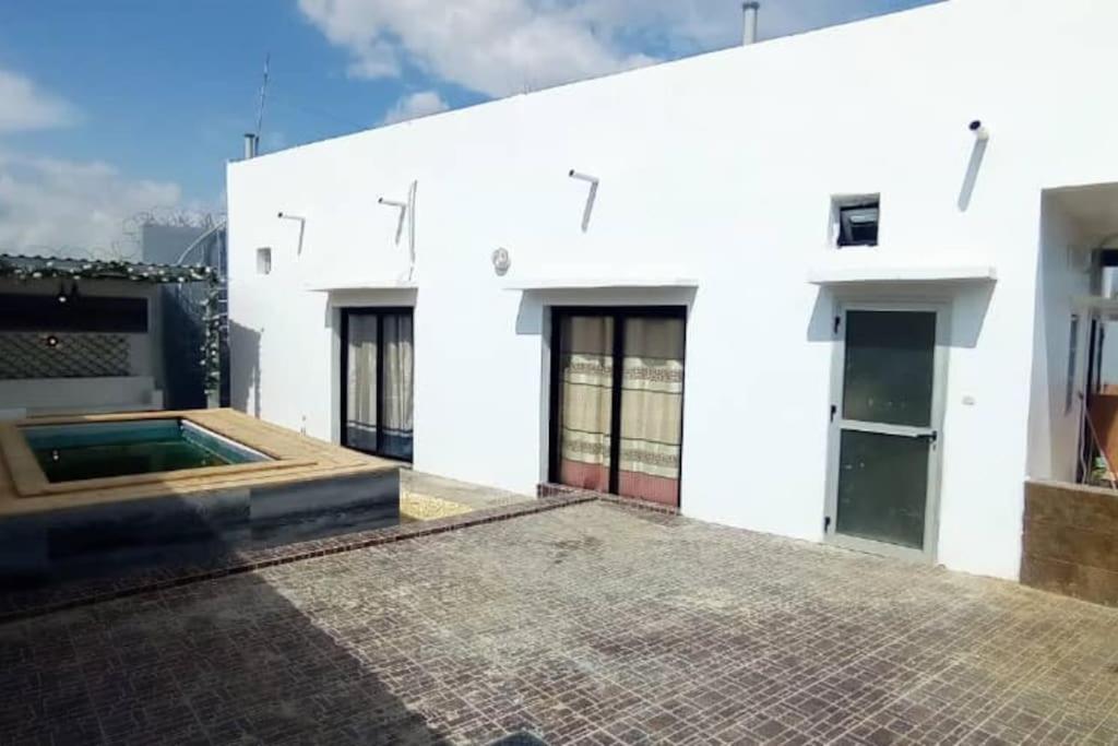 Villa Adja Nafy A Saly Gandigal Ngoại thất bức ảnh